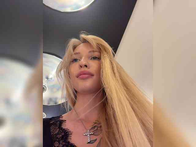 Cristi-Candy webcam