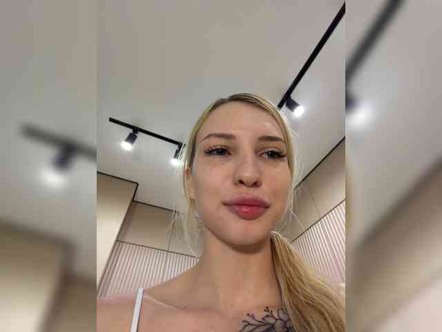 sex cam live EwaBrown