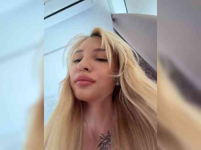 Cristi-Candy webcam