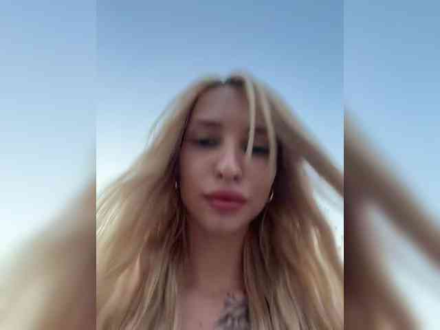 Cristi-Candy webcam