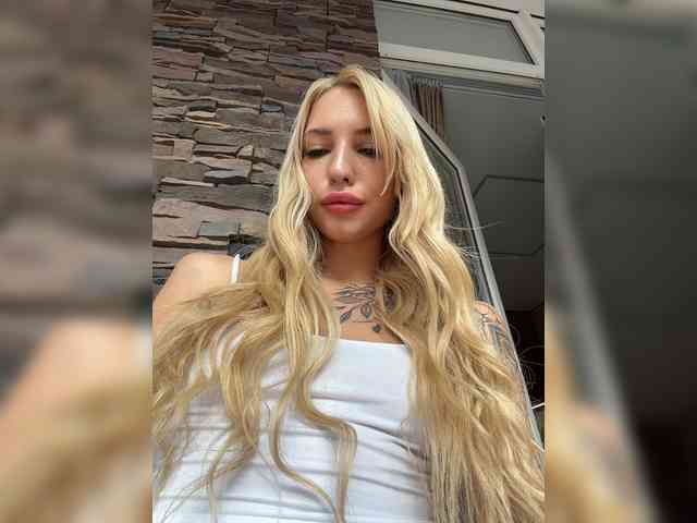 EwaBrown Sex Cam Show