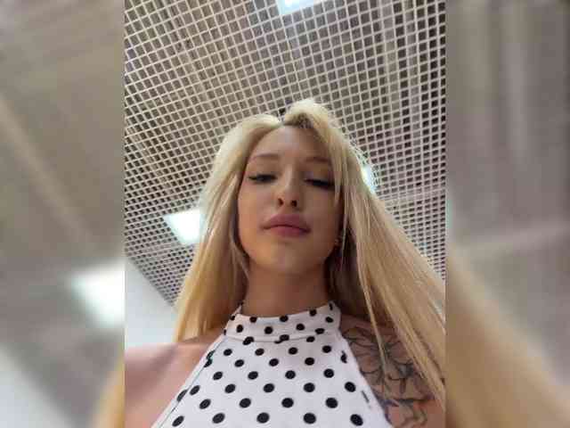 EwaBrown Live Webcam on BongaCams