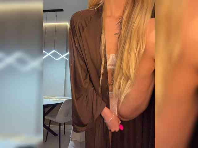 EwaBrown Sex Cam Show
