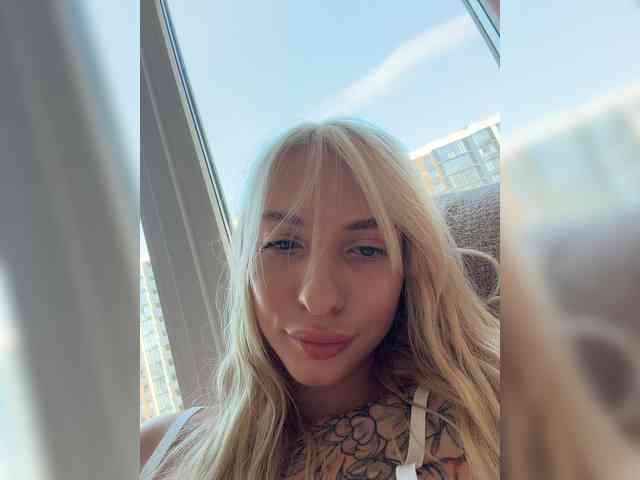 EwaBrown Sex Cam Show