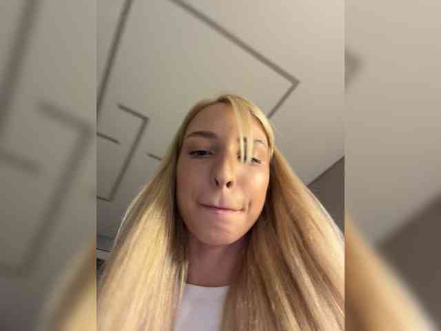 EwaBrown Sex Cam Show