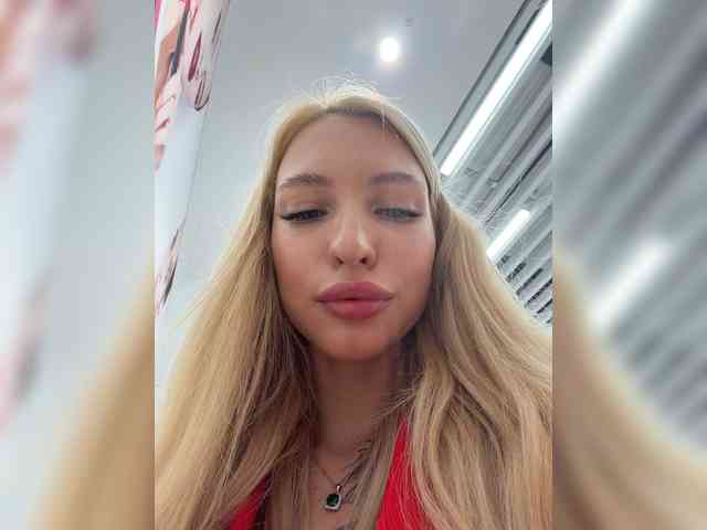 Cristi-Candy webcam