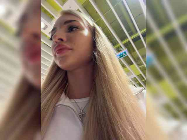 Cristi-Candy webcam