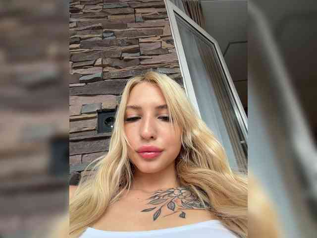 EwaBrown Sex Cam Show