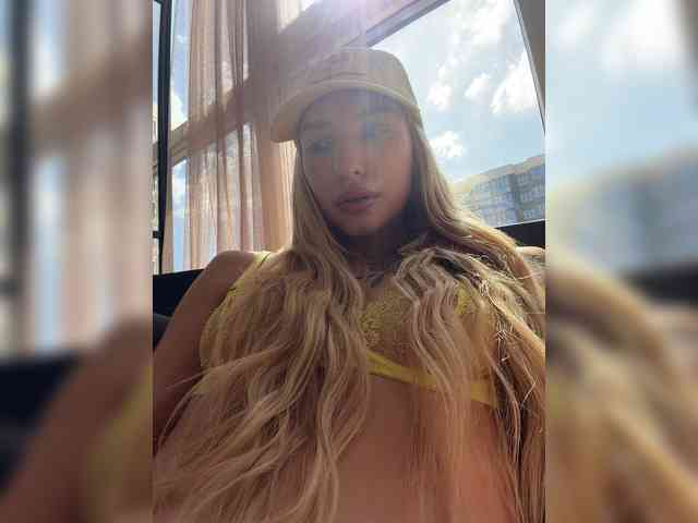 EwaBrown Sex Cam Show