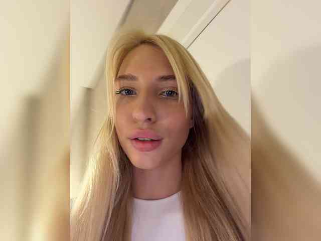 EwaBrown Sex Cam Show