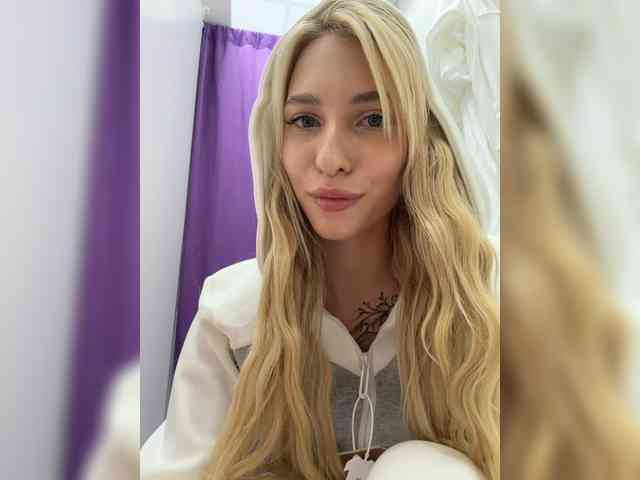 EwaBrown Sex Cam Show
