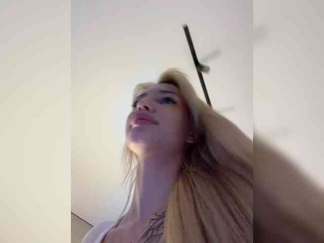 Cristi-Candy webcam