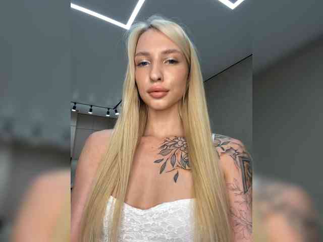 EwaBrown — Female live cam