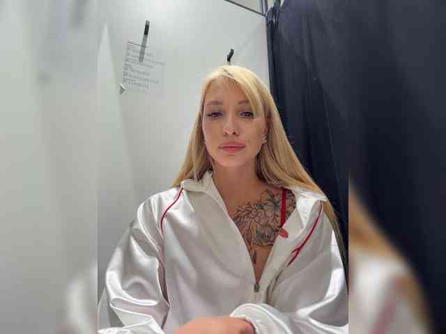 EwaBrown Live Webcam on BongaCams