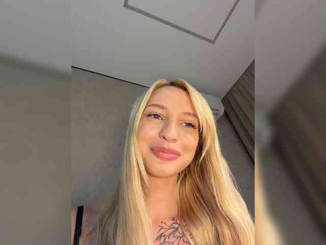 Cristi-Candy webcam
