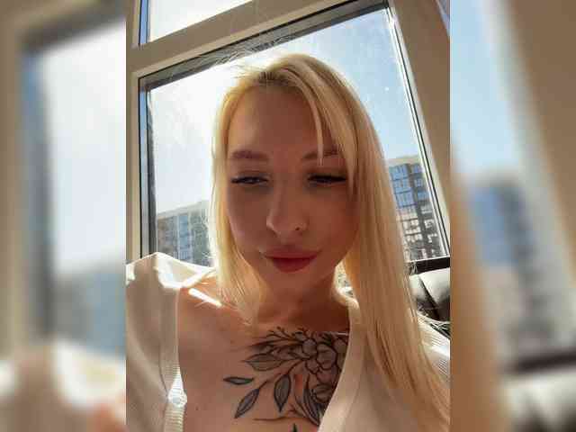 Live stream of EwaBrown