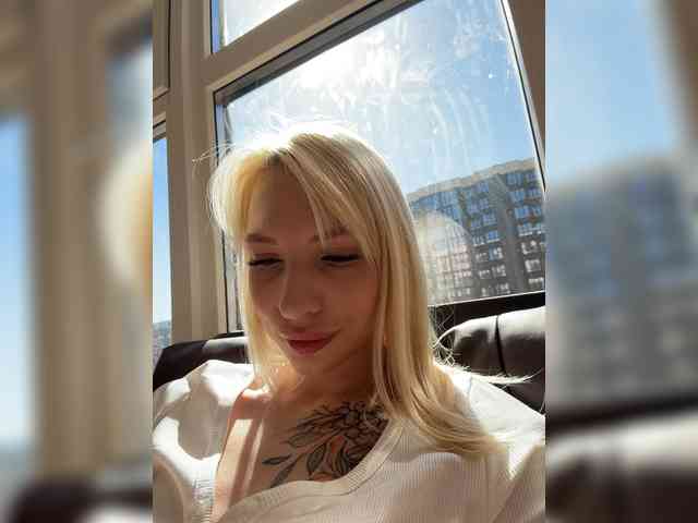 Live stream of EwaBrown