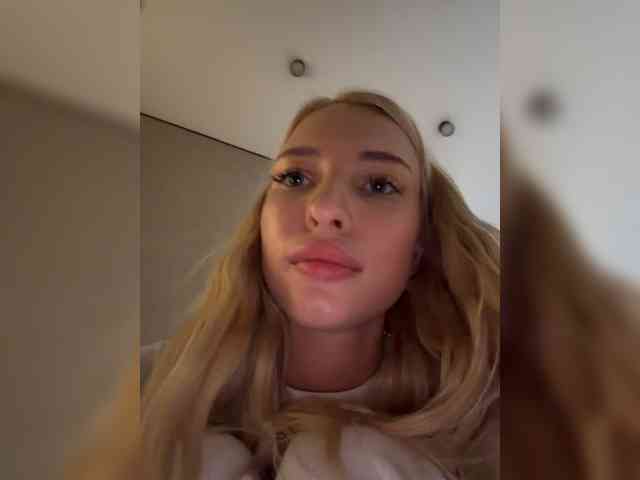 Cristi-Candy webcam