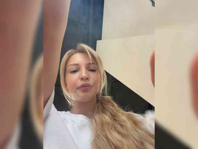Cristi-Candy webcam
