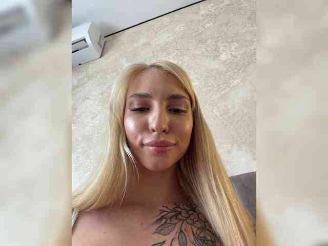 EwaBrown Sex Cam Show