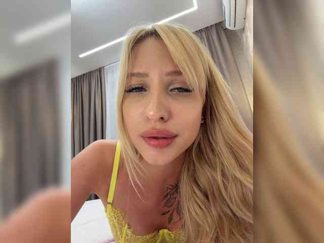 Cristi-Candy webcam