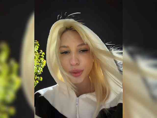 EwaBrown Live Webcam on BongaCams