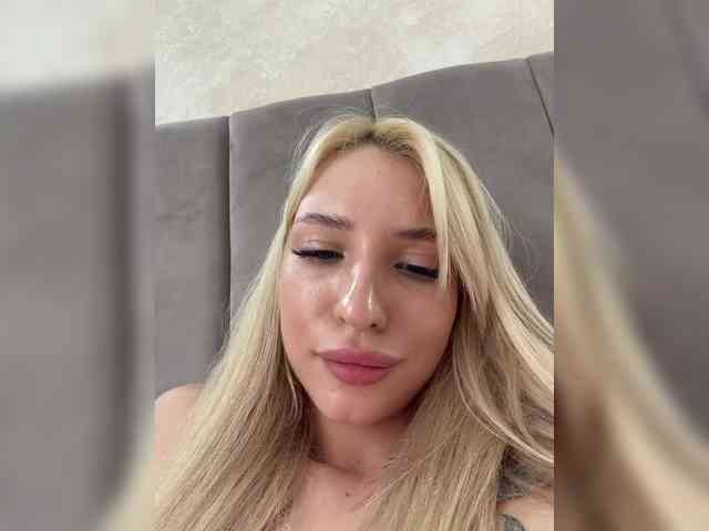 Cristi-Candy webcam