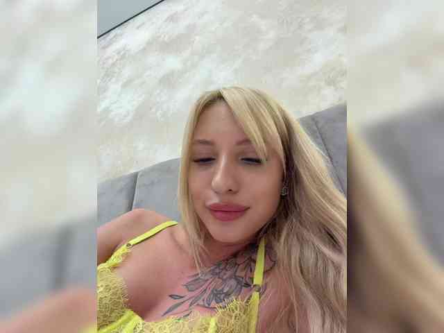 Cristi-Candy webcam