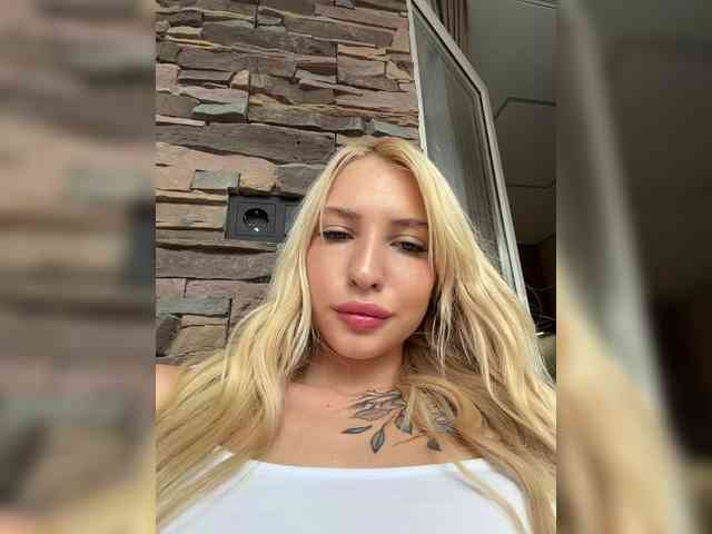 EwaBrown Sex Cam Show