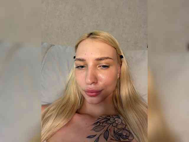 EwaBrown Sex Cam Show