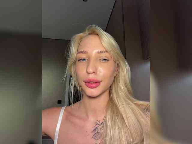 EwaBrown Sex Cam Show