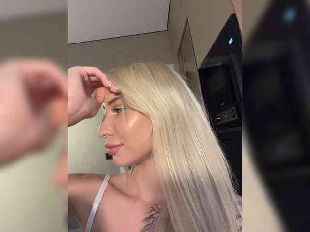 sex cam live EwaBrown