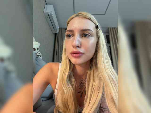EwaBrown Sex Cam Show