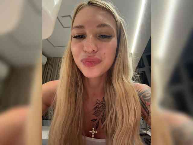 Cristi-Candy webcam