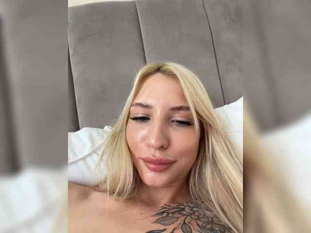 Cristi-Candy webcam