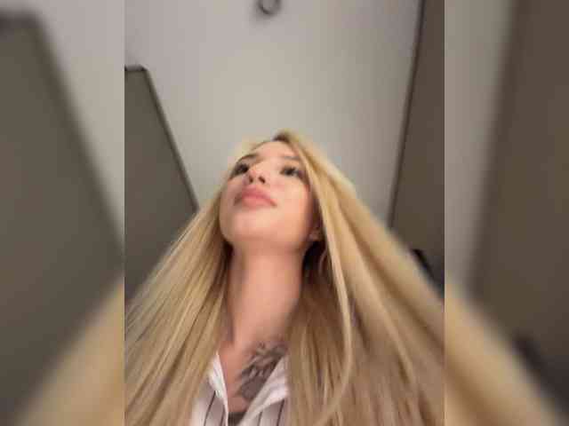 Cristi-Candy webcam
