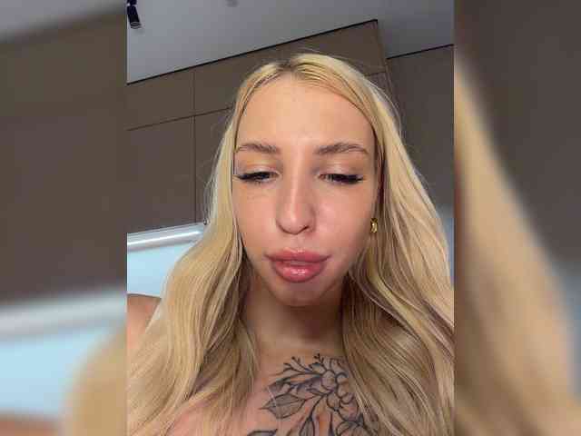 EwaBrown Sex Cam Show