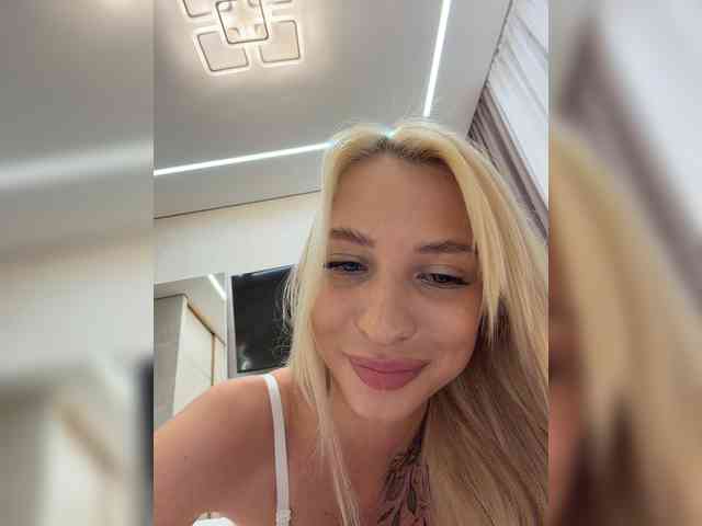 Cristi-Candy webcam