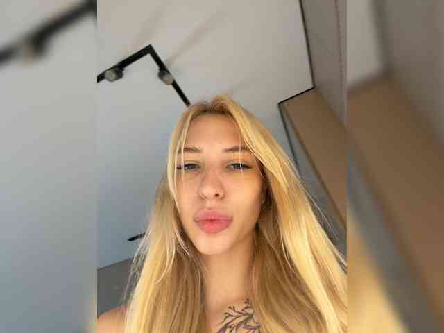 Cristi-Candy webcam