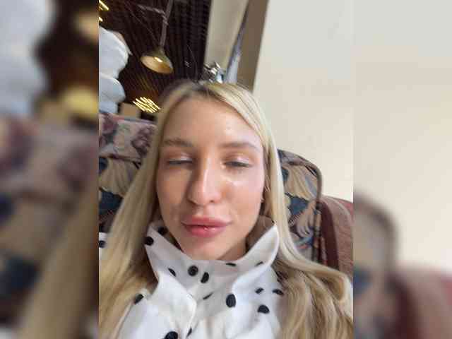 Cristi-Candy webcam