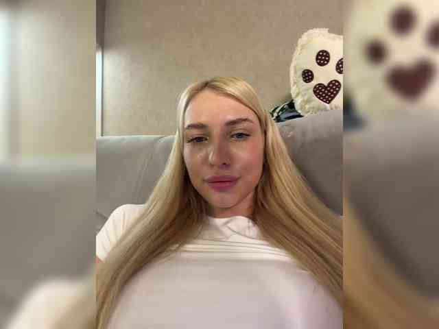 EwaBrown Live Webcam on BongaCams