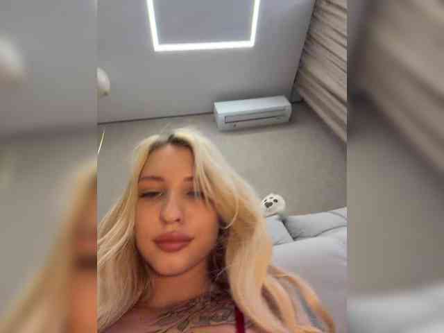 sex cam live EwaBrown