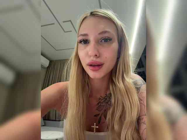 Cristi-Candy webcam
