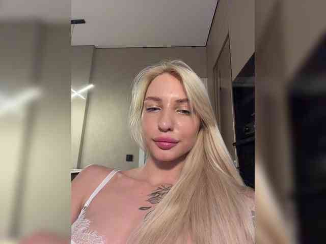 EwaBrown Live Webcam on BongaCams