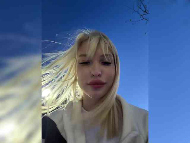 Live stream of EwaBrown