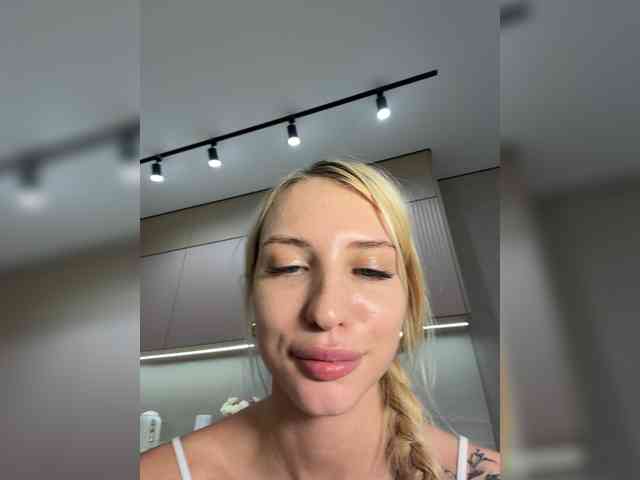 Cristi-Candy webcam
