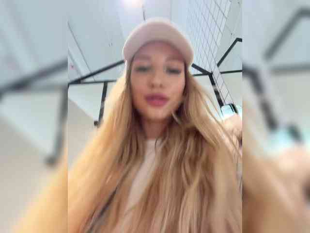 Cristi-Candy webcam