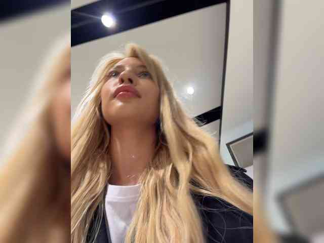 Cristi-Candy webcam
