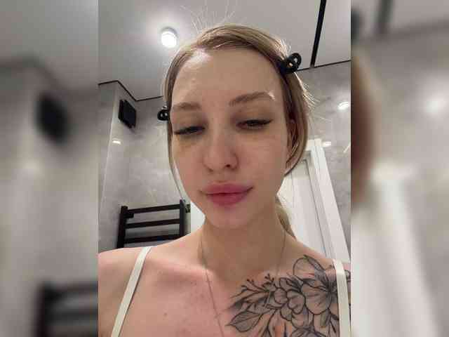 sex cam live EwaBrown