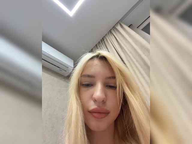 Cristi-Candy webcam